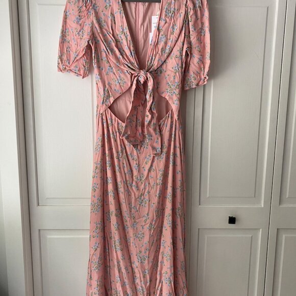 NWT Wayf Dresses Tie Front Floral Midi Dress SM - Picture 2 of 3